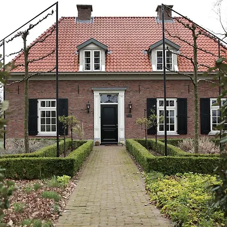 Nocleg ze śniadaniem Picabella - En Atelier 3*